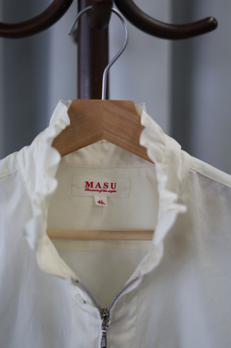 ARCHIVE】MASU 26SS ZIP-UP FRILL COLLAR SHIRT-ECRU | NOUVERTEmagazine