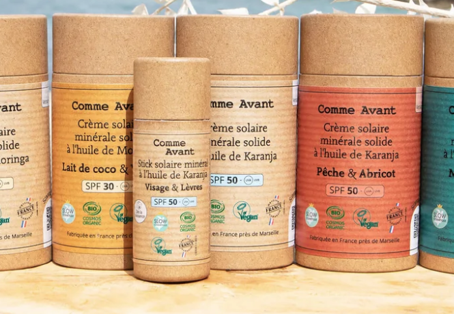 La gamme de crèmes solaire solides Comme Avant
