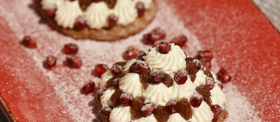 ŚWIĄTECZNIE POMYSŁY NA RÓŻNE OKAZJE - CYNAMONOWE CIASTECZKA Z MASCARPONE I GRANATAMI
