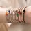 Thumbnail: Edelsteenkaart blauwe agaat zilverkleurige armband