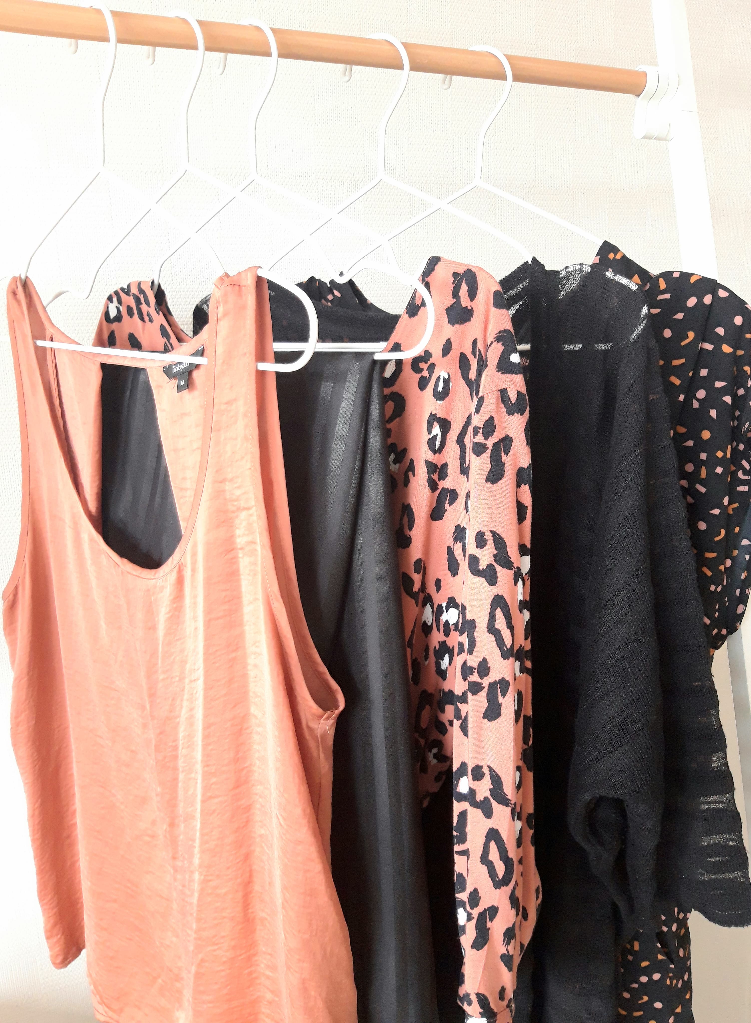 Pre-Loved clothing & accessories