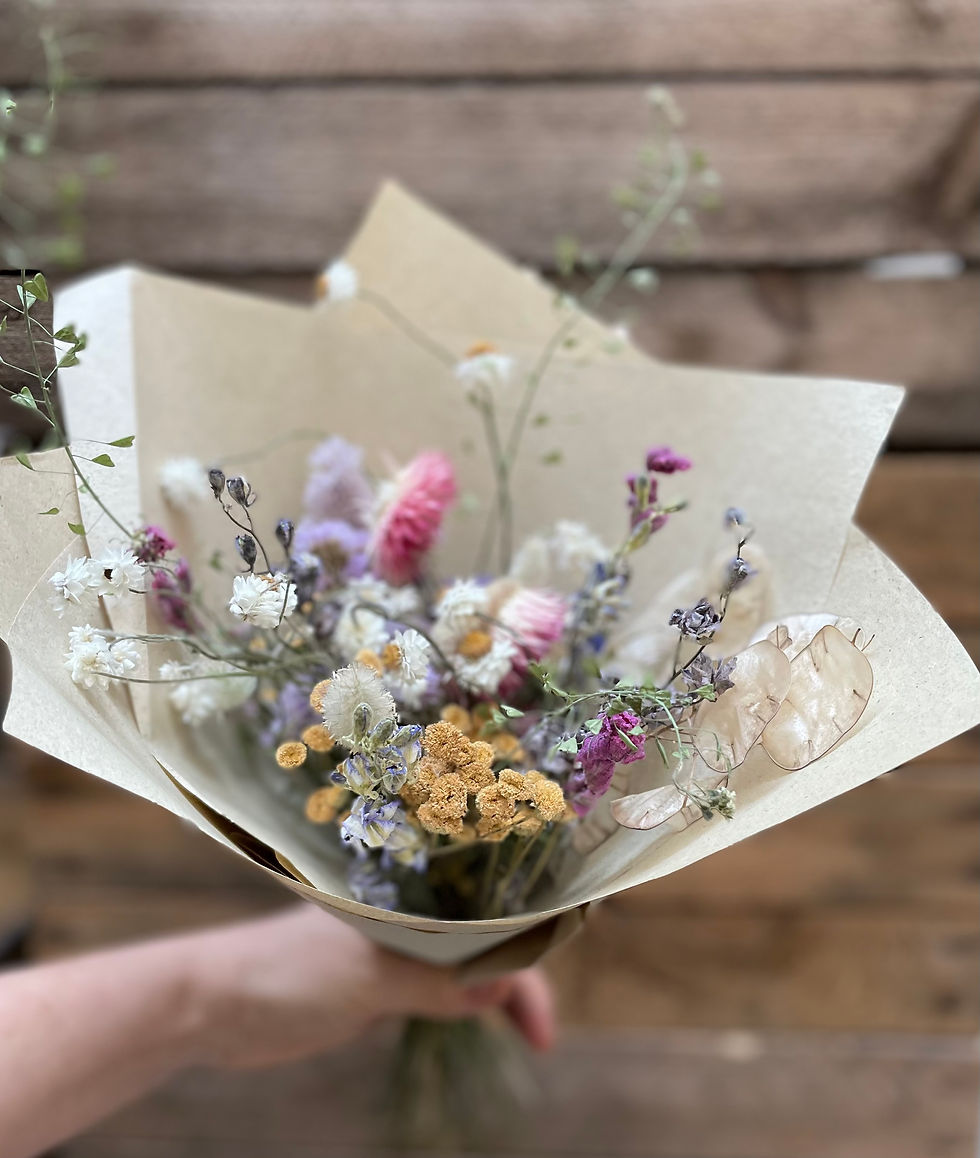 Miniaturbild: Mini-Trockenblumenstrauß 