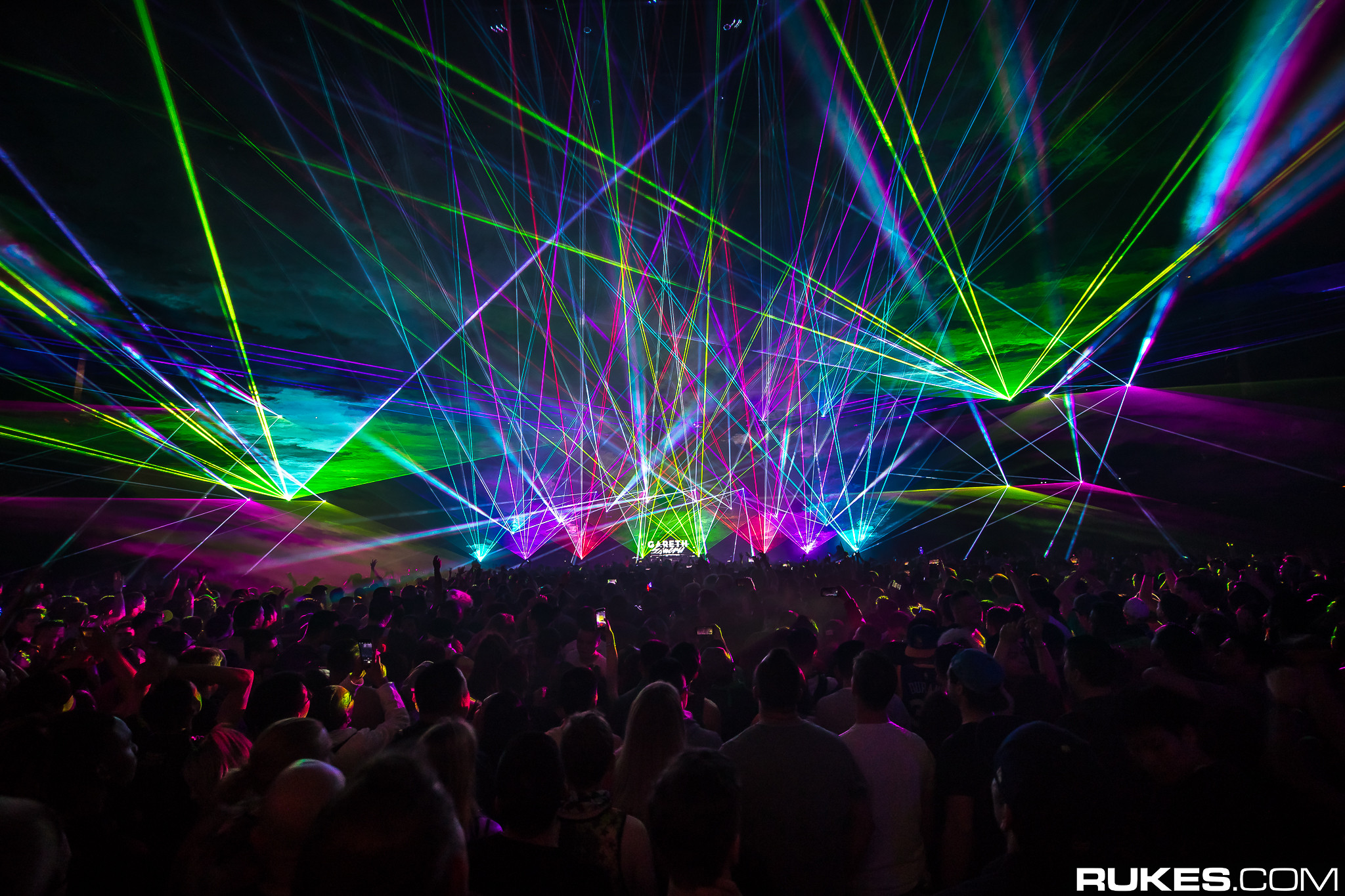 Professional Laser Beam Shows Dynamic FX