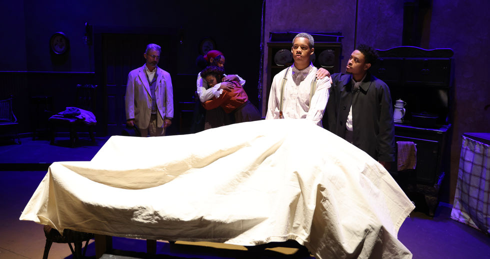 C85C3C3A-DD28-403C-85C8-968C0571AC99_1_201_a