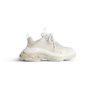 White Chunky Sneaker white, balenciaga, shoe laces, tan undertone