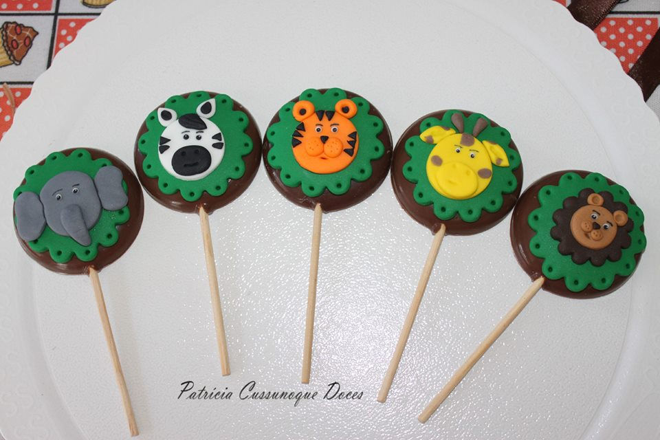 Pirulitos de chocolate decorados