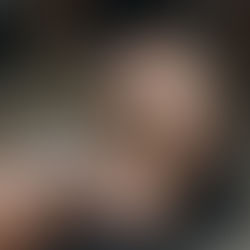 14 Tips for Shaping Your Neckline and Cheek Line