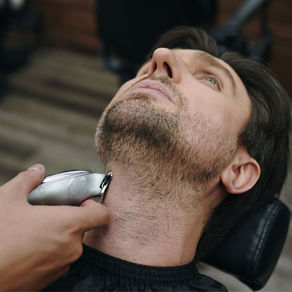 14 Tips for Shaping Your Neckline and Cheek Line