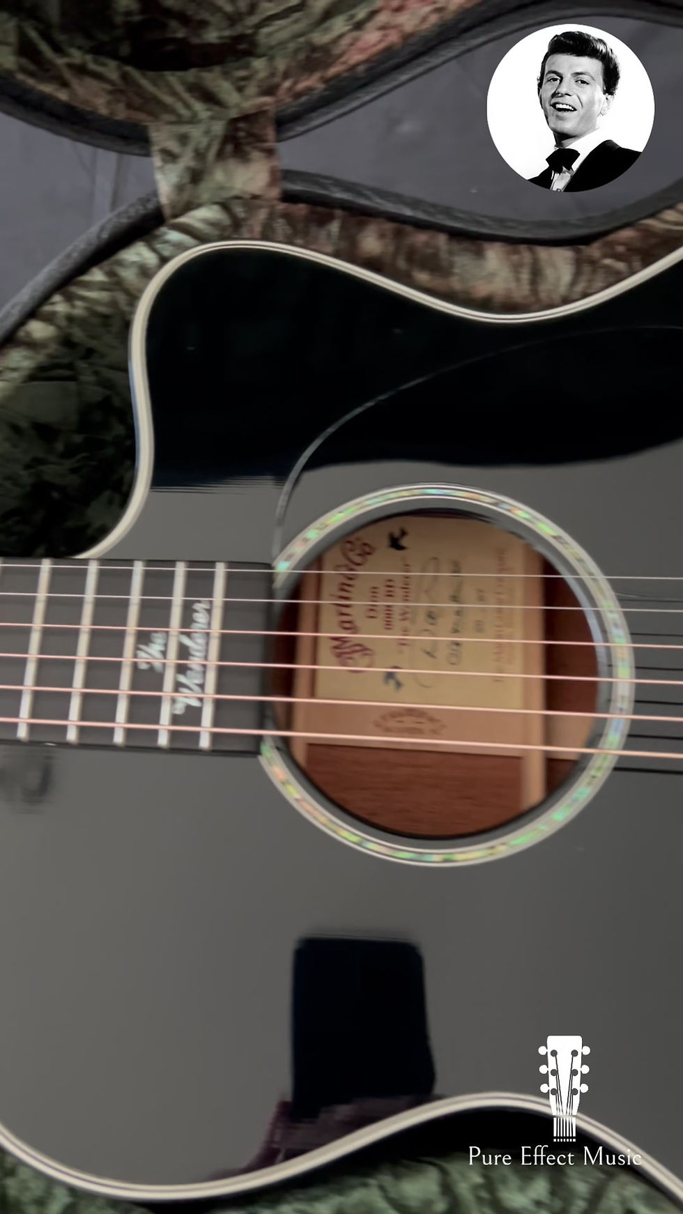 Thumbnail: Martin 000CBD "The Wanderer" Dion Signature Edition Model 2002