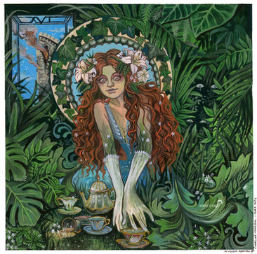 Une jeune femme au cheveux roux, style art nouveau, dans un jardin aux plantes luxuriantes