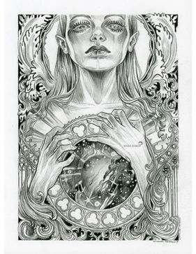 Une jeune femme dessinée au crayon porte un disque de motif cathédrale et cosmique