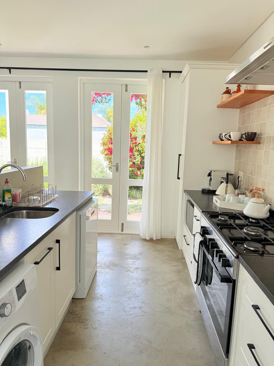 Thumbnail: ALMOND TREE COTTAGE