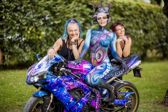 Bodypaint, WBF 2022, Manidiplotter, airbrush,