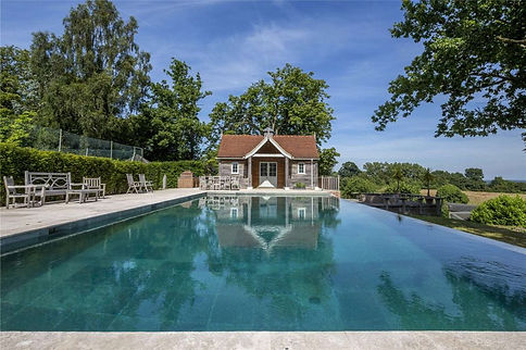 Infinity Pool in London