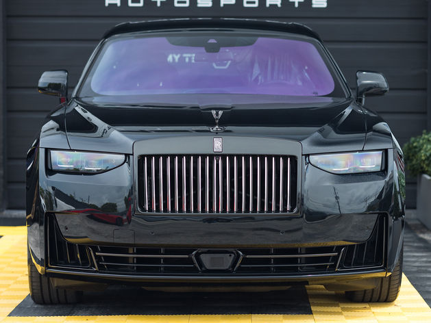 Black Diamond Rolls-Royce Ghost with Ceramic Pro ONE Miami and Ceramic Pro mirror gloss finish in Miami
