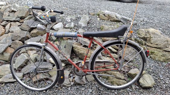 1979: Original Apache (minus polstring på overrøret) som nå er under restaurering.