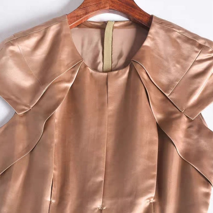 Thumbnail: Short sleeves midi nude colour evening dress