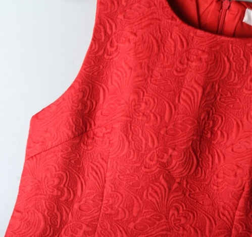 Thumbnail: Sleeveless red mini retro style dress