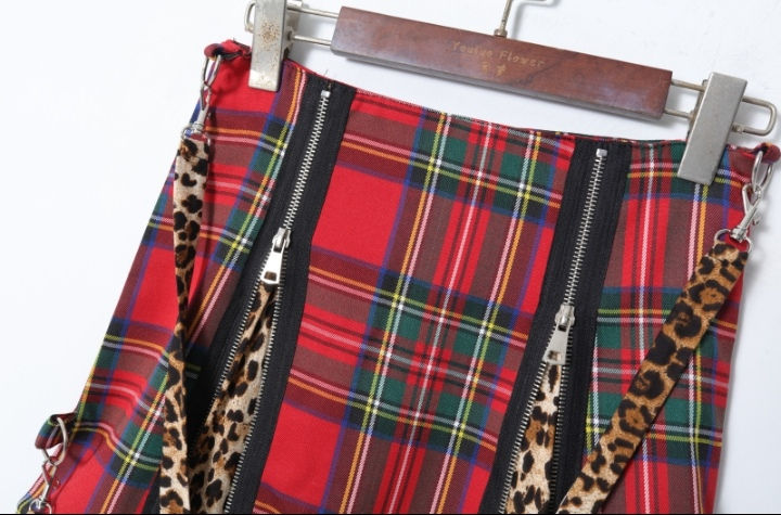 Thumbnail: Womens fashion retro style casual check mini cotton skirt