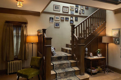 The Fall of the House of Usher | Interior House | Set Photos