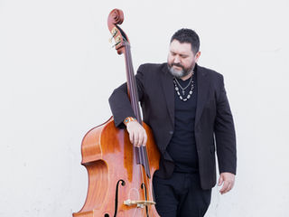 GHS Strings dá boas vindas ao contrabaixista e compositor brasileiro Ghadyego Carraro