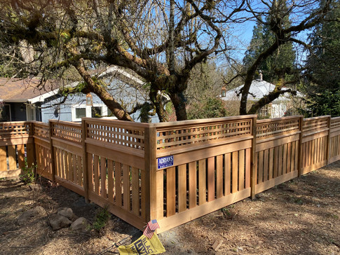 Picture Frame Cedar Fence w/ Square Lattice