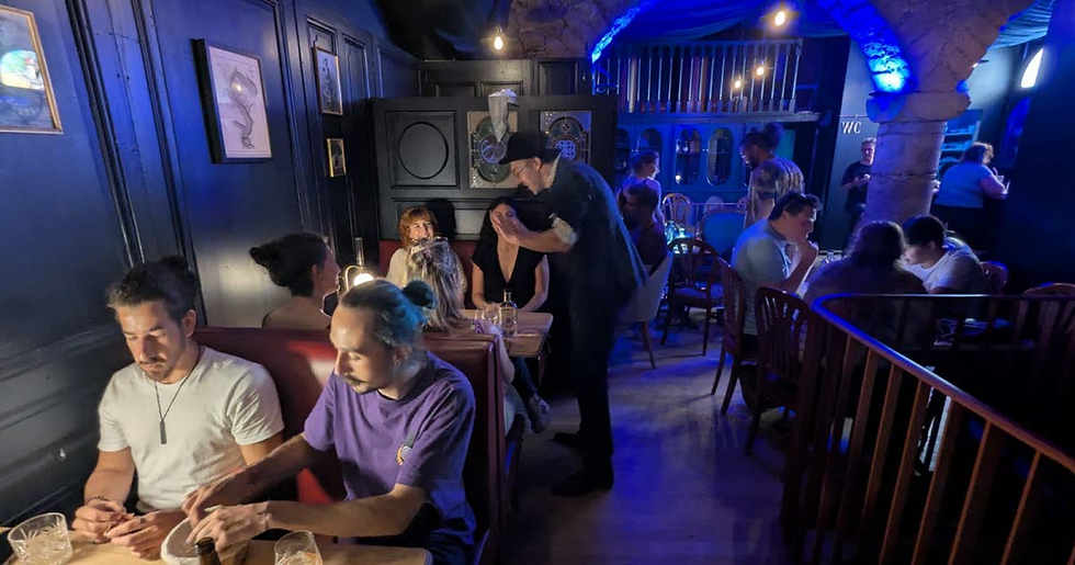 Bertox Magicien à la Baguette Magique, Bar ambiance Magie Lyon