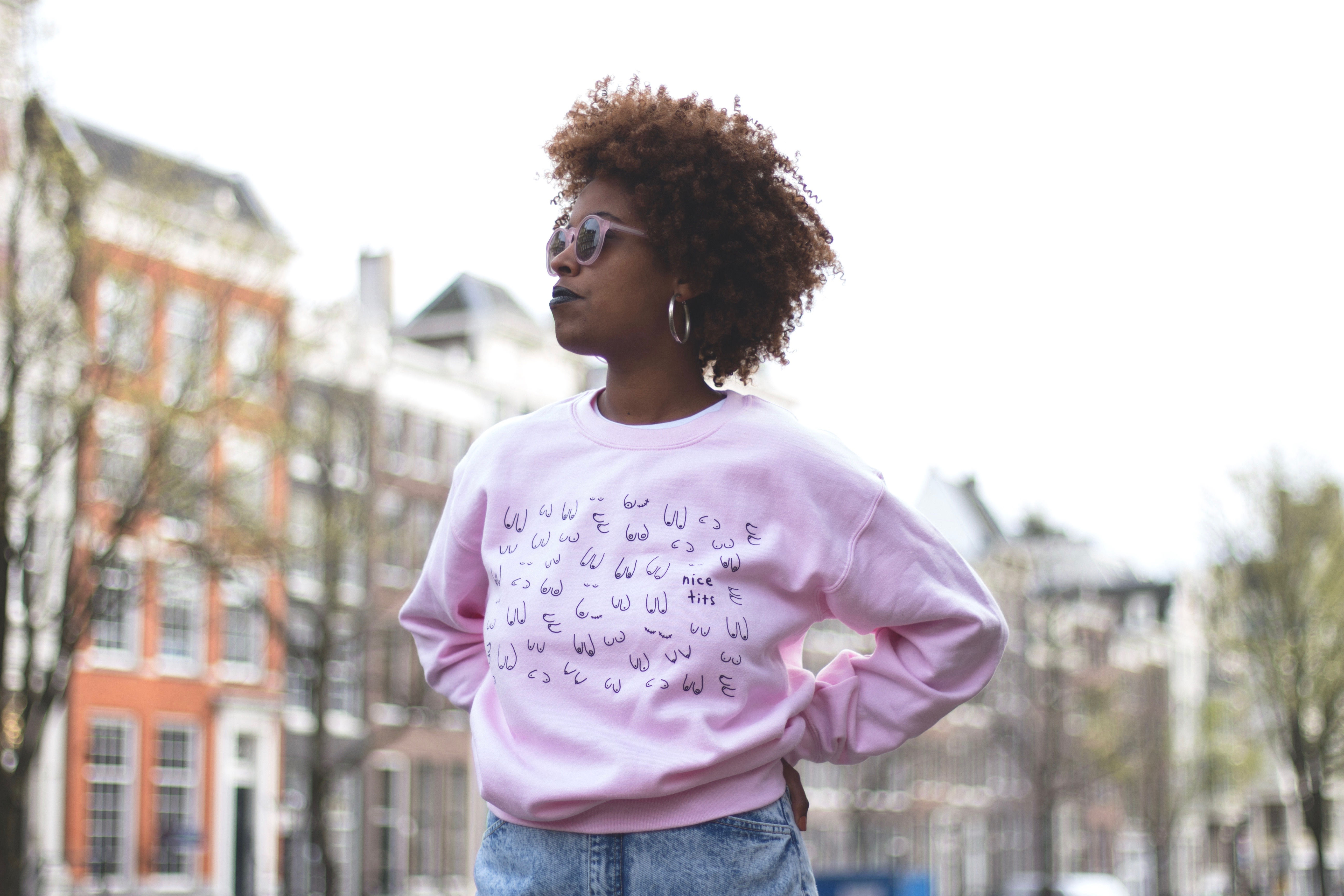 Sweatshirt: Titties (pink or white)