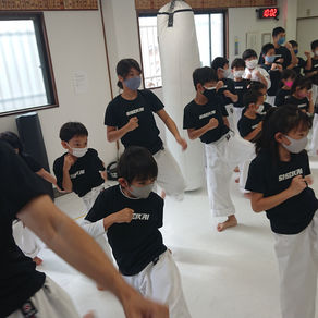 大田区 萩中 志誠會 空手 8.9級受験者 補習稽古2021.10.31