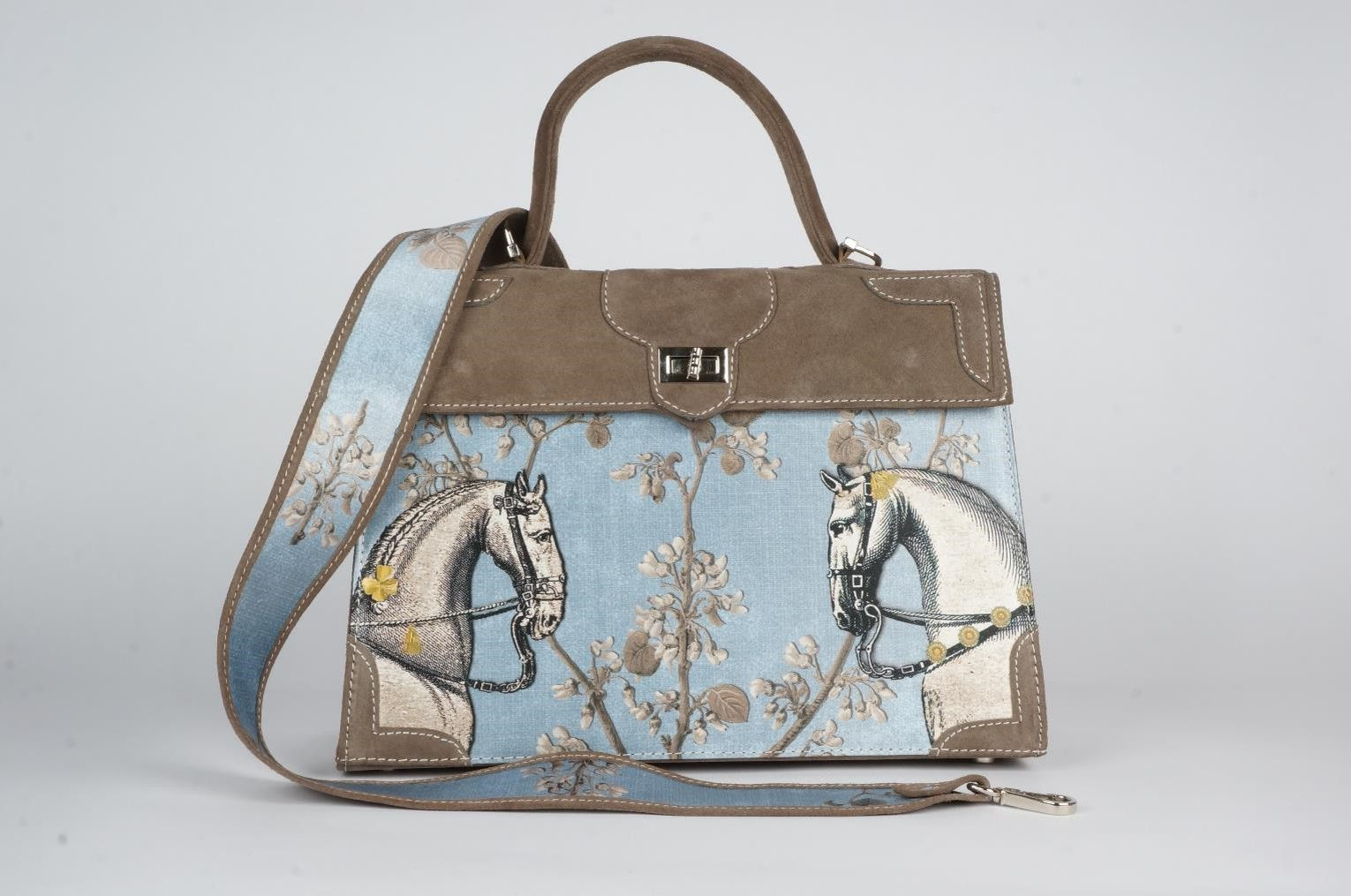 Marquise daim taupe foncé " Rencontre équestre  bleutée"377