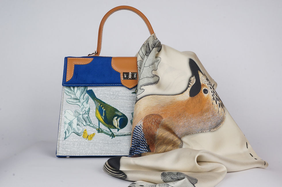 Thumbnail: Copie de Foulard twill de soie "la tulipe et le geai " bleu &amp; tourterelle 12