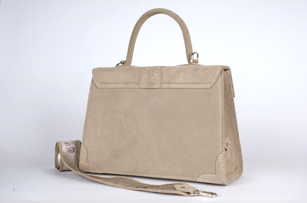 Thumbnail: Marquise daim beige rencontre équestre gris argent 9952