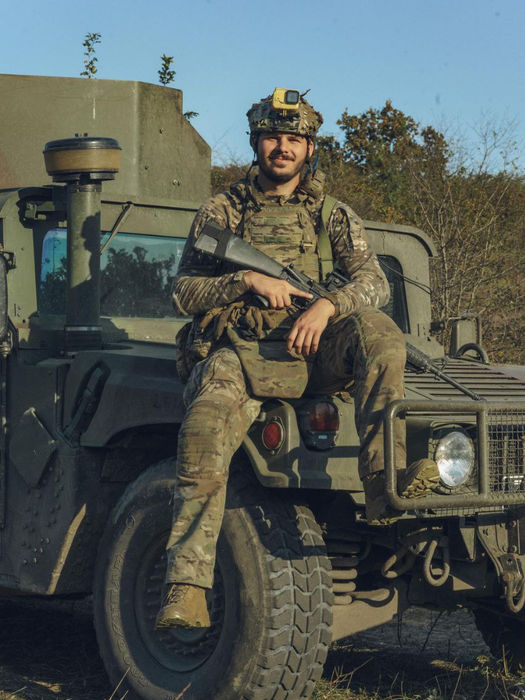 Плющ Ярослав Олегович , український військовий, позивний "АРКАДА"