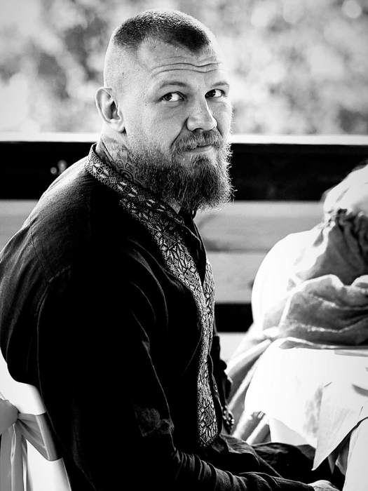 Олег Віталійович Фадеєнко, український військовий, позивний «МАЛИШ». Фото та відео з особистого архіву. Меморіальна сторінка загиблого захисника України.