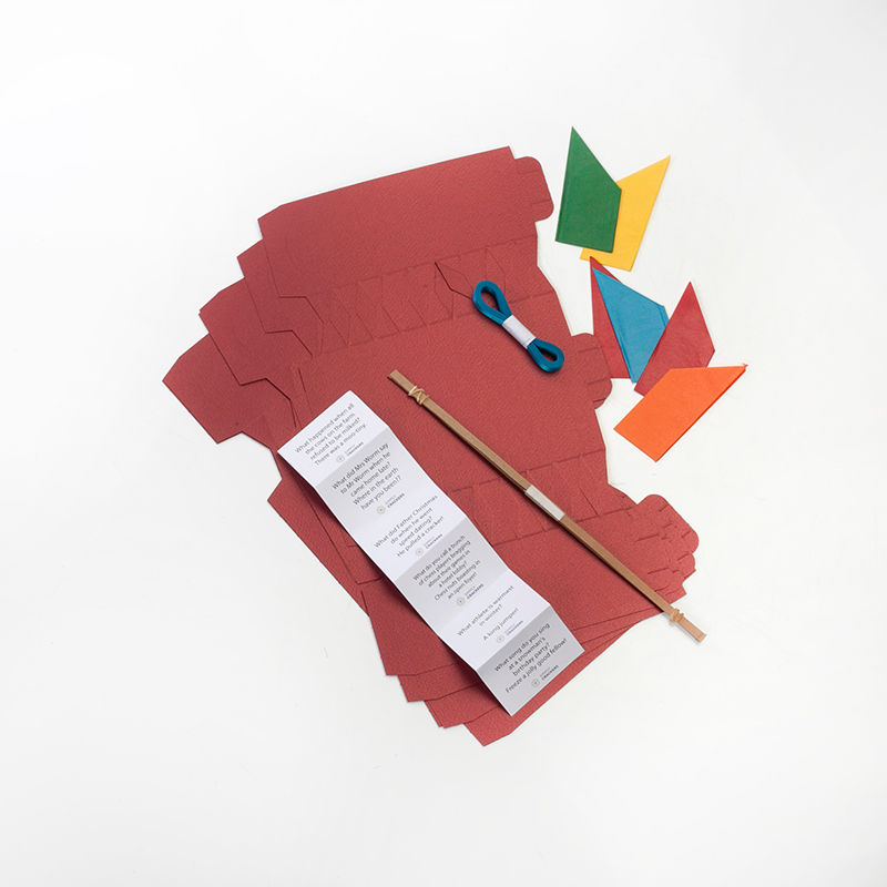 Thumbnail: Pearlised Christmas Crackers  - L30 - P6