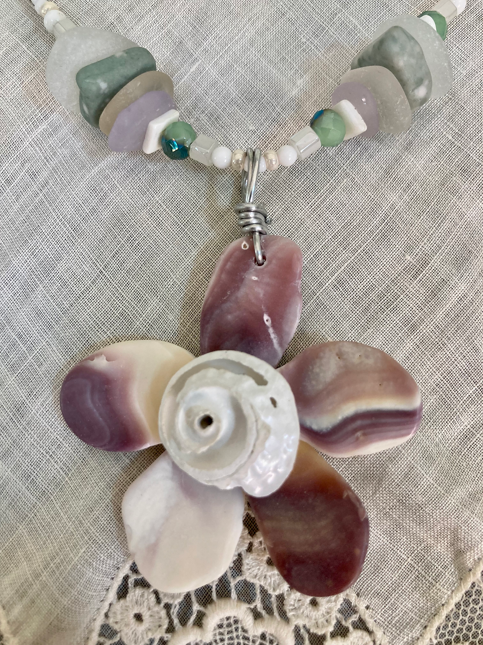 Thumbnail: Trashy Mermaid Reversible Flower Necklace 