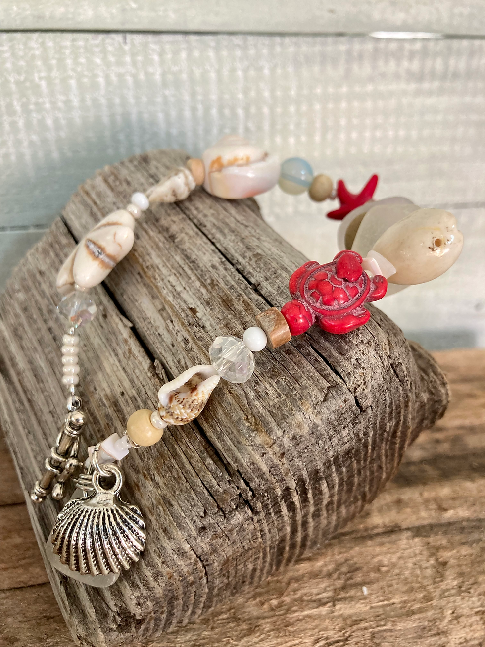 Thumbnail: Trashy Mermaid Bracelet 