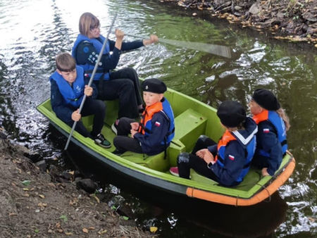 Mali Optymiści i Szkwał rozpoczęli rok harcerski na wodzie!