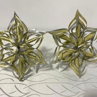 Piękne stroiki bombki i dekoracje