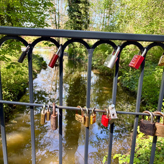 Park Miłości im. Michaliny Wisłockiej w Lubniewicach – romantyczna atrakcja, która podbija serca turystów
