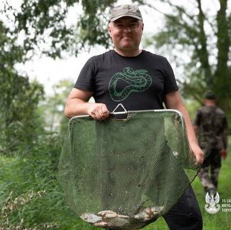 Wędkowanie połączyło służby nad Obrą