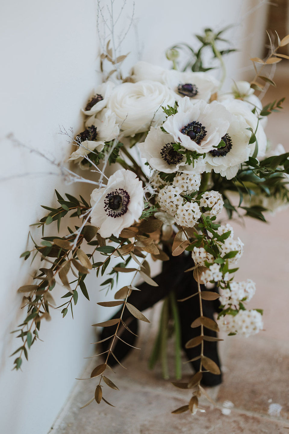 gold wedding styled shoot in italy