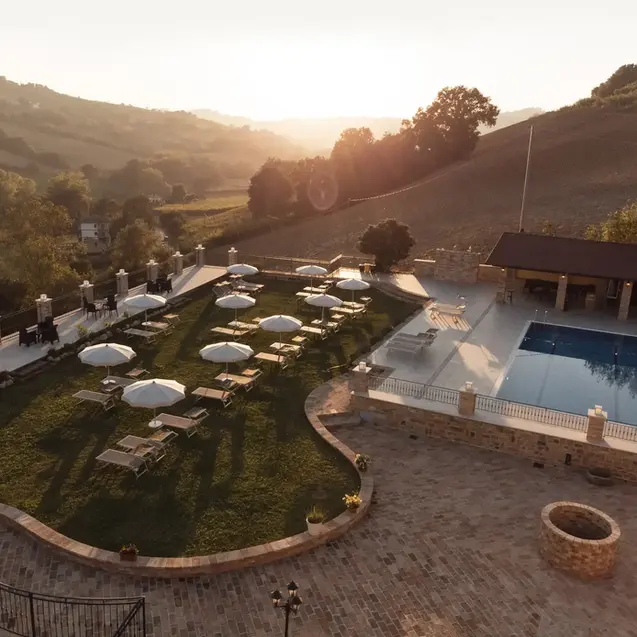 intimate wedding venue in the Marche hills Italy