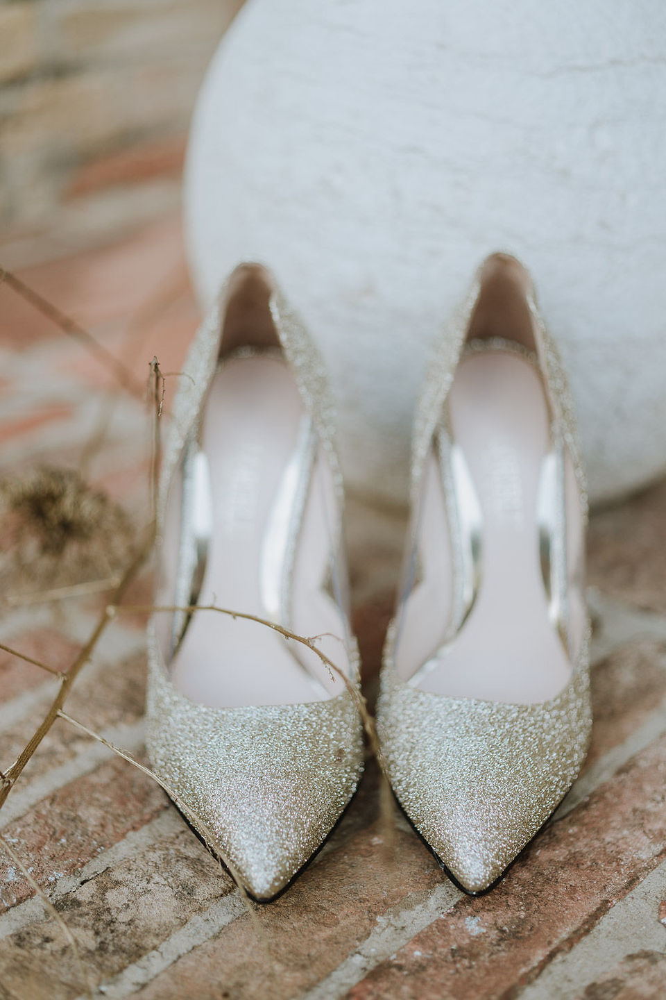 gold wedding styled shoot in italy
