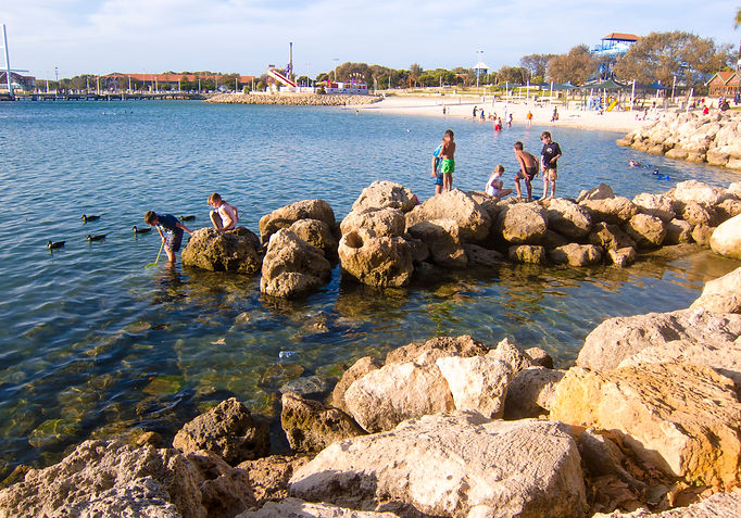E-HillarysBeach.jpg