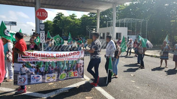 Transportistas yucatecos, afectados por bloqueos en el paÃs