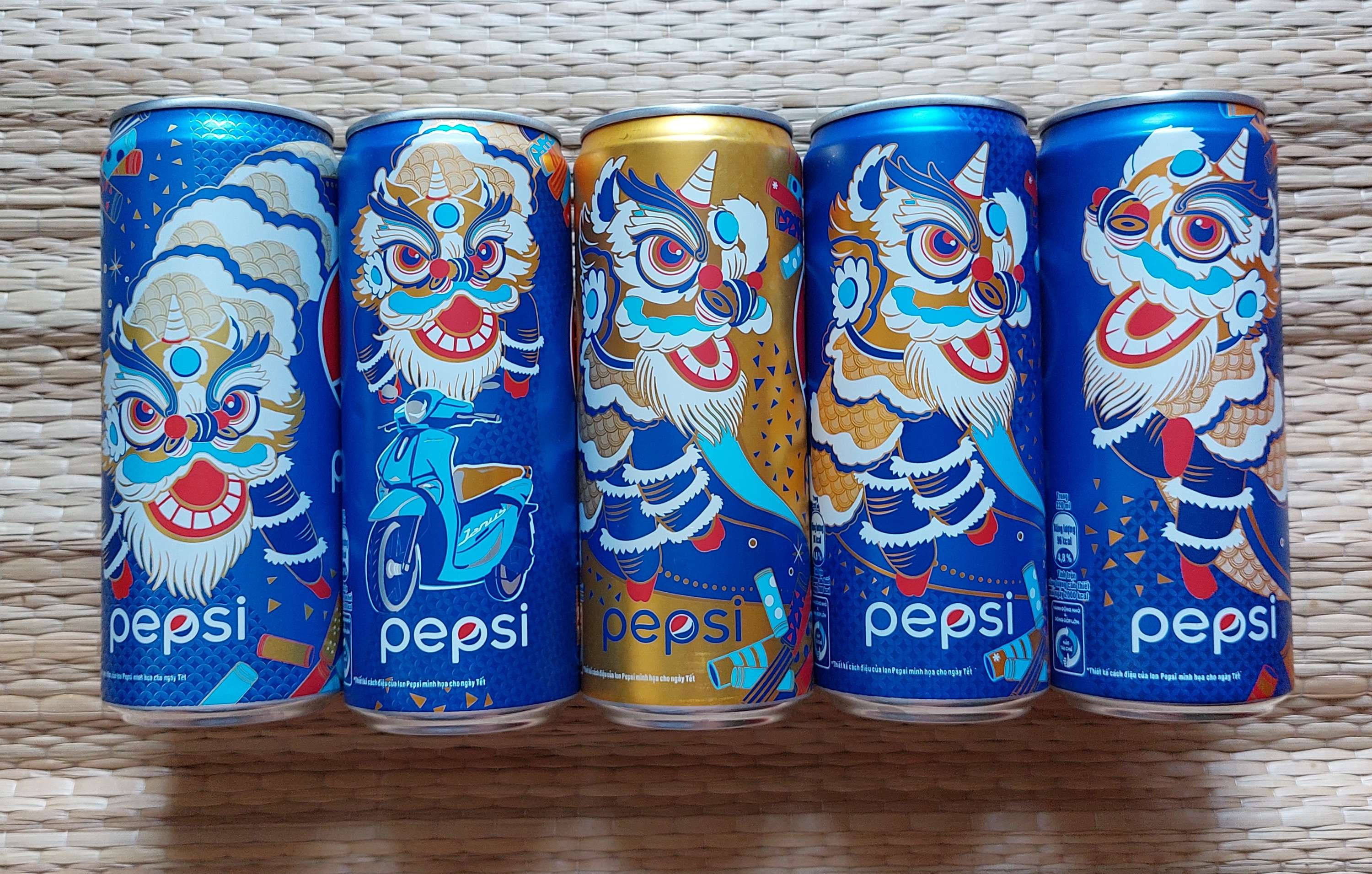 2023-pepsi-new-year-2023-year-of-the-cat-1-set-5-cans-sleek-320ml-8934588012112