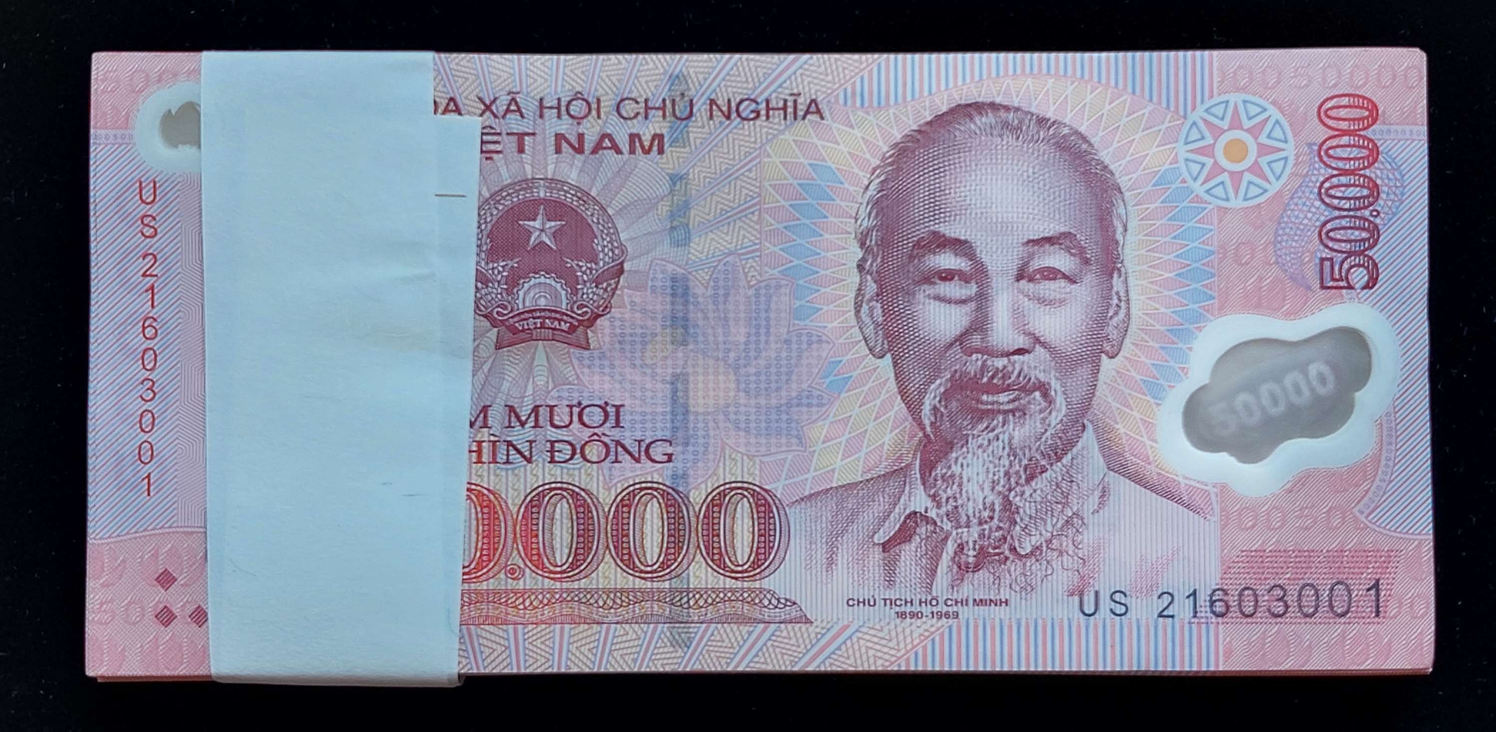 2021-p-121-50000-dong-Vietnam-bundle-100-polymer-banknotes
