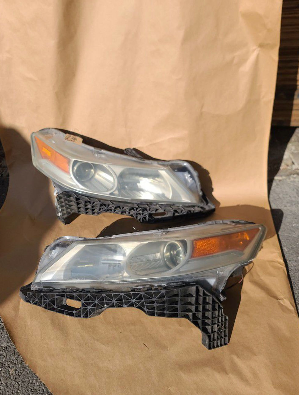 Thumbnail: 2009-2011 Acura TL Headlight OEM