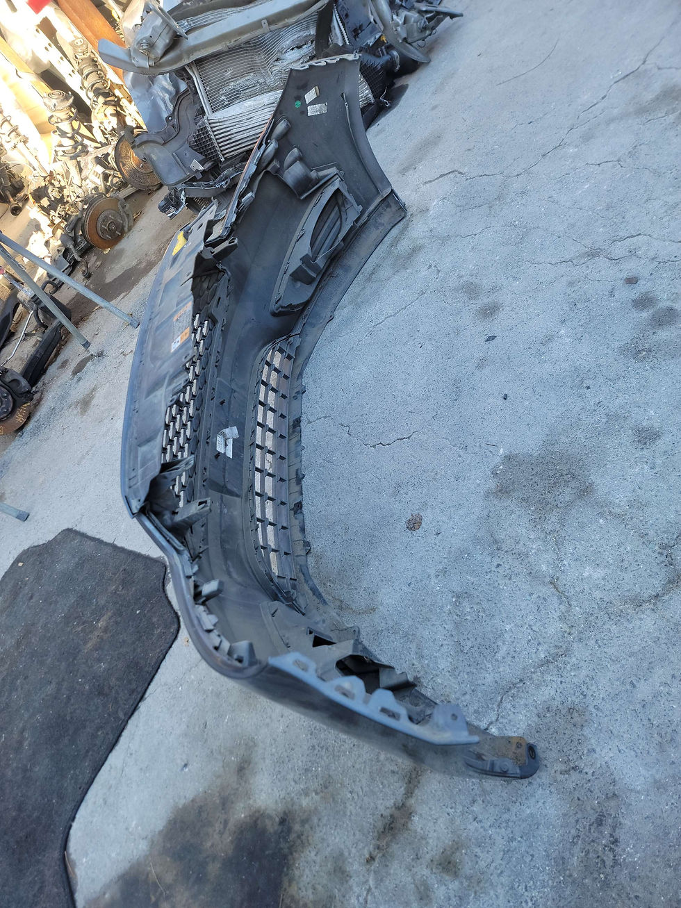 Thumbnail: 2015/19 ford focus front bumper assembly 